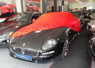 Red AD-Cover ® Mikrokontur with mirror pockets for Maserati 4200