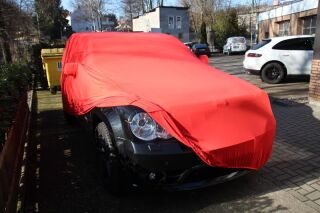 Rotes Mikrokontur Car-Cover mit Spiegeltaschen für  Jeep...