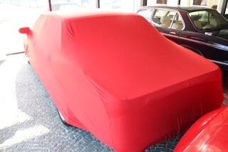 Rotes AD-Cover® Mikrokontur mit Spiegeltaschen für Jaguar XJ X308