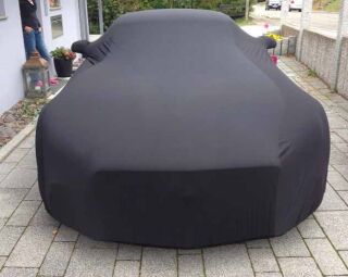 Passgenaue schwarze Vollgarage mit Spiegeltaschen für Mercedes AMG GT & GTS