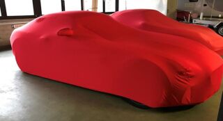 Passgenaue rote Vollgarage mit Spiegeltaschen für Mercedes AMG GT & GTS